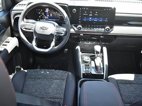 New 2025 Chevrolet Colorado Z71 w/ Technology Package image 9