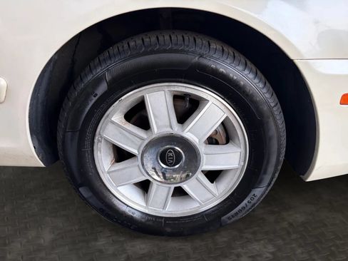 Used 2004 Kia Optima FWD image 33