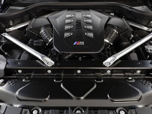 New 2026 BMW X7 M60i image 24
