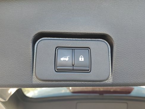 Certified 2023 Nissan Rogue SV w/ SV Premium B Package image 10