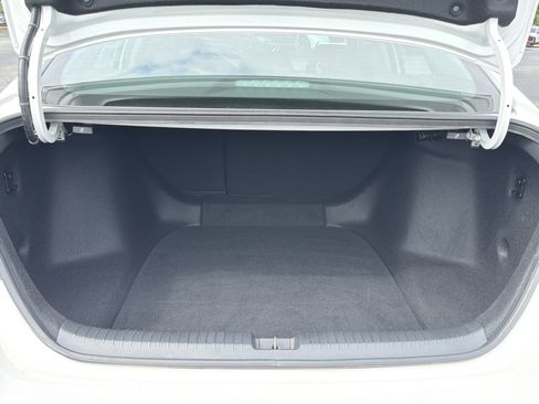 Certified 2025 Honda Accord SE image 28