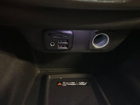 Used 2023 Chevrolet Traverse High Country image 21