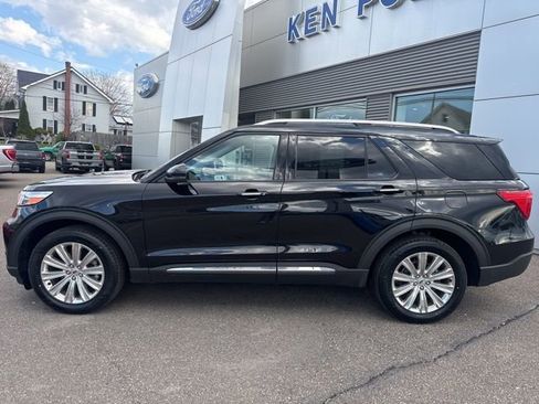 Certified 2023 Ford Explorer Limited w/ Limited Technology Package AWD/4WD image 9