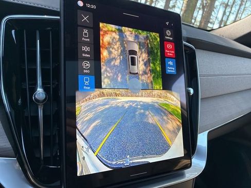 New 2026 Volvo XC90 B6 Plus w/ Protection Package Premier image 35