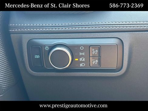 Used 2025 Ford Mustang Premium RWD image 25