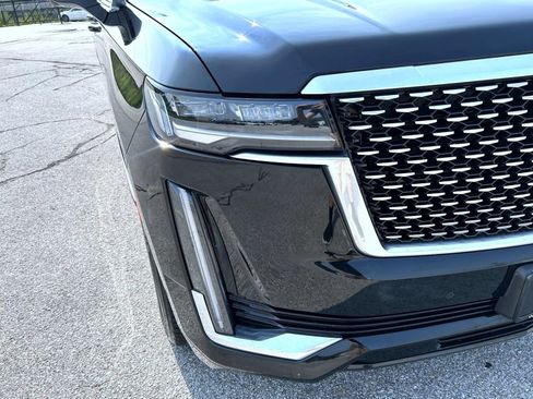 Used 2023 Cadillac Escalade ESV Premium Luxury AWD/4WD image 10