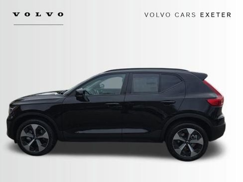 New 2026 Volvo XC40 B5 Plus w/ Climate Package AWD/4WD image 4