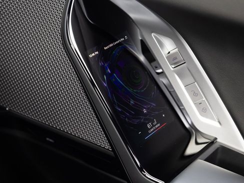 Used 2024 BMW 760i xDrive w/ Premium Package 2 image 34