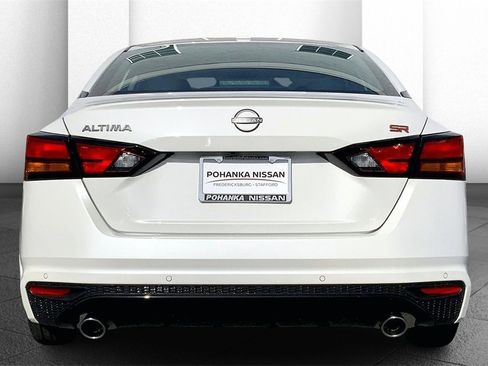 Certified 2024 Nissan Altima 2.5 SR w/ SR Premium Package image 3