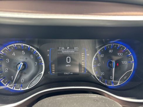 Used 2023 Chrysler Voyager LX FWD image 12