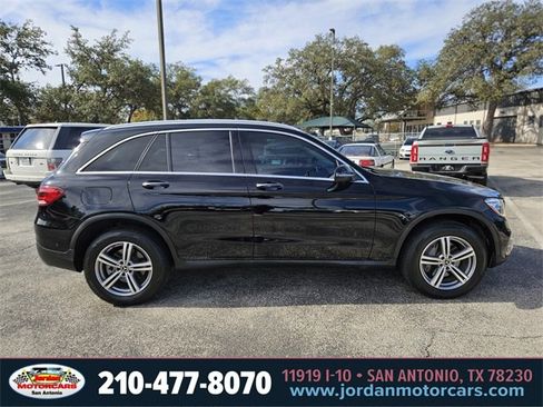 Used 2021 Mercedes-Benz GLC 300 GLC 300 image 6