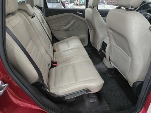 Used 2019 Ford Escape Titanium AWD/4WD image 13