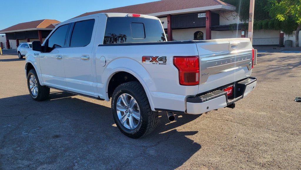Used 2019 Ford F150 Platinum w/ Equipment Group 701A Luxury AWD/4WD image 8