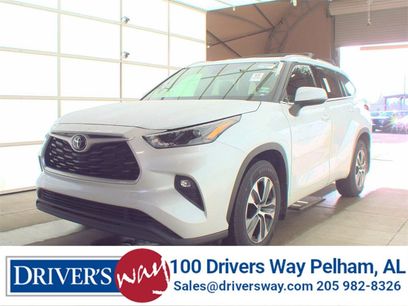 Used 2022 Toyota Highlander XLE