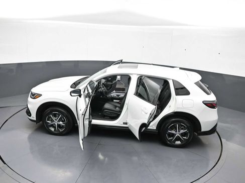Used 2023 Honda HR-V EX-L image 41