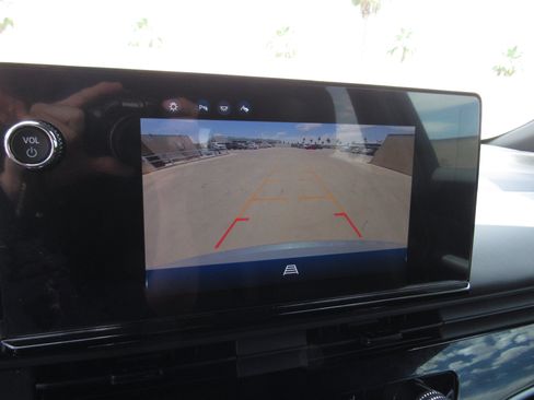 Used 2025 Honda Prologue Touring image 21