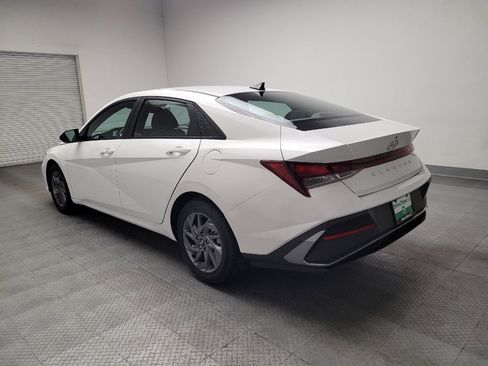 Used 2024 Hyundai Elantra SEL image 5