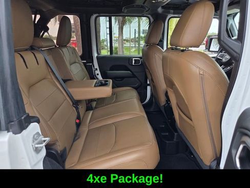 Certified 2022 Jeep Wrangler Unlimited Sahara w/ Safety Group AWD/4WD image 17