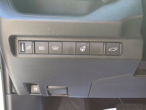 Certified 2024 Toyota RAV4 SE w/ Convenience Package AWD/4WD image 23
