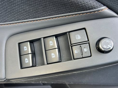 Certified 2019 Toyota Avalon Touring image 11