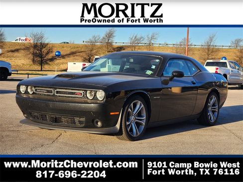 Used 2022 Dodge Challenger R/T image 1