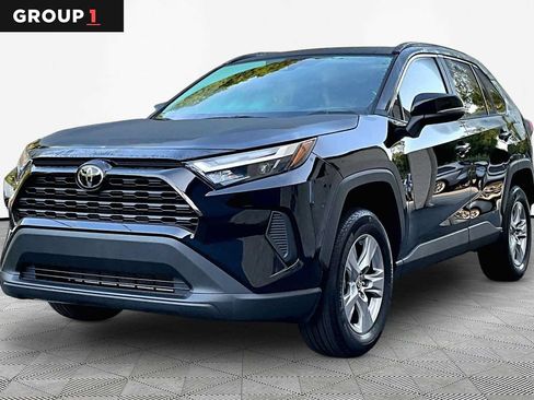 Used 2023 Toyota RAV4 XLE w/ Convenience Package FWD image 1