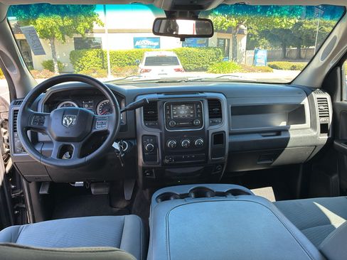 Used 2014 RAM 2500 Tradesman w/ Chrome Appearance Group AWD/4WD image 50