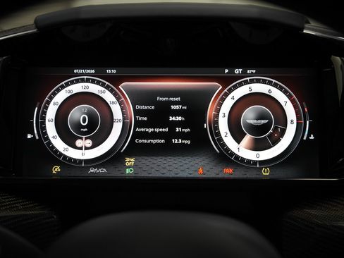 Used 2025 Aston Martin Vanquish RWD image 51