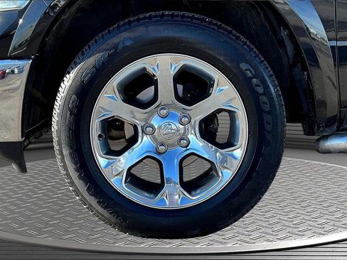 Used 2016 RAM 1500 Laramie w/ Convenience Group AWD/4WD image 34