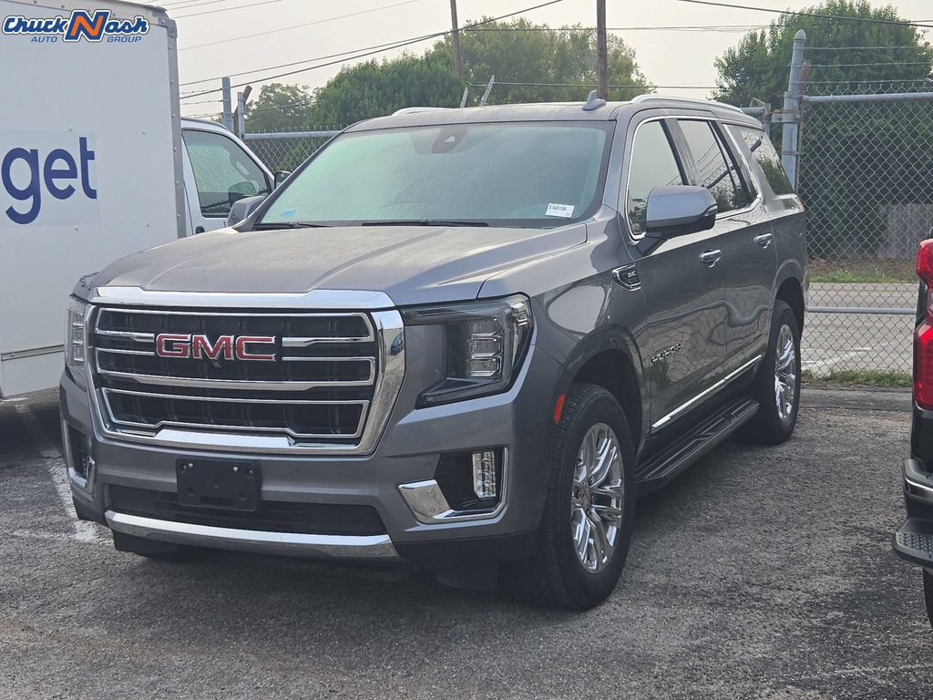 Used 2021 GMC Yukon SLT w/ SLT Premium Package RWD image 3
