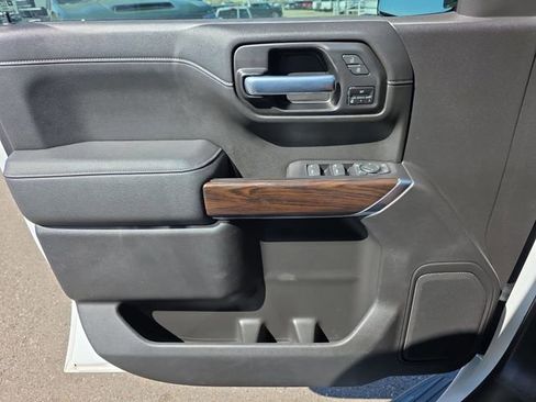 Used 2021 GMC Sierra 1500 SLT image 19