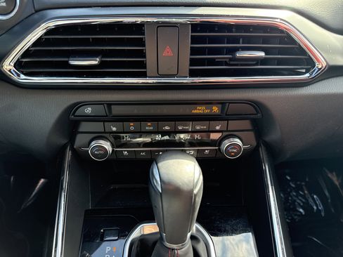Used 2023 MAZDA CX-9 Carbon Edition image 21