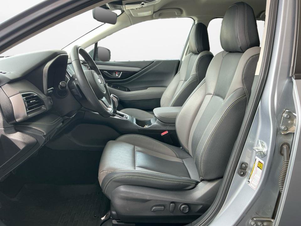 Used 2023 Subaru Outback Onyx Edition AWD/4WD image 9