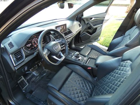 Used 2019 Audi SQ5 Premium Plus w/ Premium Plus Package image 58