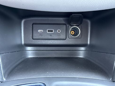 Used 2023 Chevrolet Equinox LT w/ Driver Convenience Package image 25