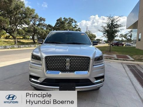 Used 2019 Lincoln Navigator Select RWD image 7