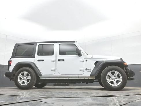 Used 2019 Jeep Wrangler Unlimited Sport S AWD/4WD image 47