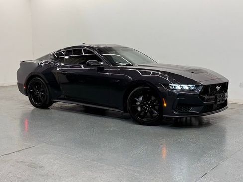 Used 2024 Ford Mustang GT Premium RWD image 2