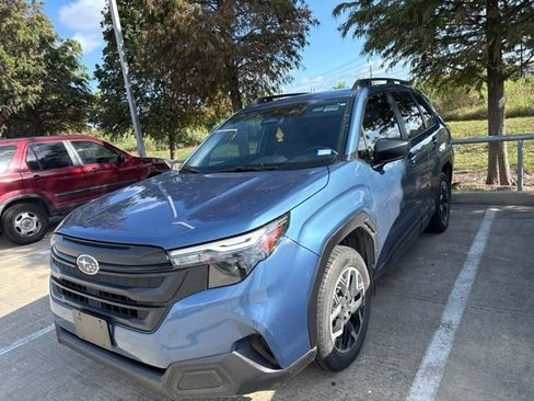 Used 2025 Subaru Forester AWD/4WD image 1