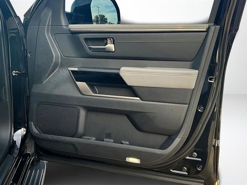 Used 2023 Toyota Sequoia Limited image 29