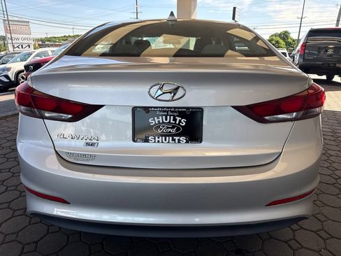 Used 2017 Hyundai Elantra SE w/ Cargo Package FWD image 7