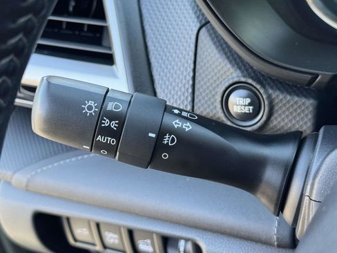 Used 2021 Subaru Forester Touring image 27