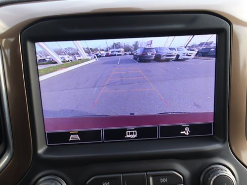 Used 2021 Chevrolet Silverado 1500 High Country image 28