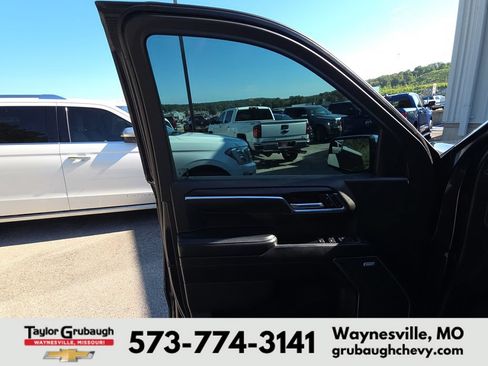 Used 2022 GMC Sierra 1500 SLT w/ SLT Convenience Package AWD/4WD image 8