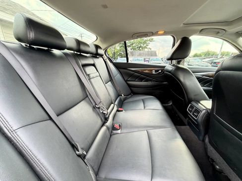 Used 2018 INFINITI Q50 Luxe w/ Essential Package (3.0T Luxe) AWD/4WD image 41