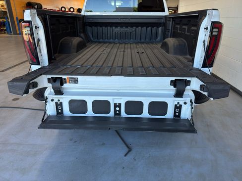 Used 2024 GMC Sierra 3500 AT4 w/ AT4 Preferred Package AWD/4WD image 26