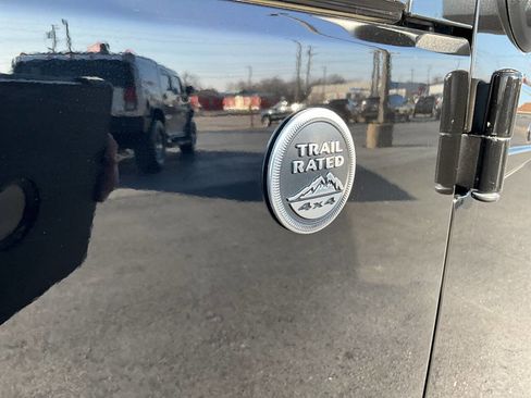 Used 2018 Jeep Wrangler Sport image 22