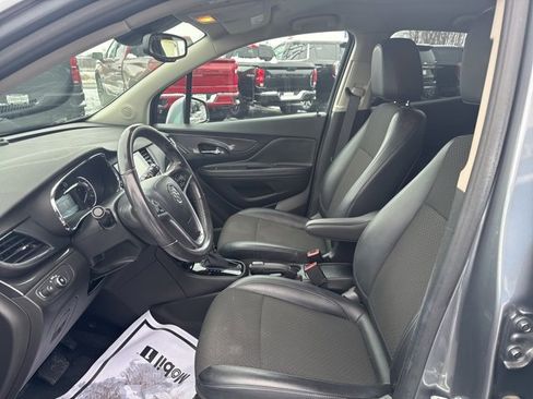 Used 2019 Buick Encore Preferred image 17