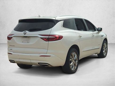 Used 2021 Buick Enclave Avenir w/ LPO, Cargo Package FWD image 5