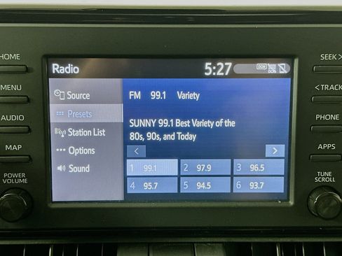 Used 2019 Toyota RAV4 XLE Premium image 21